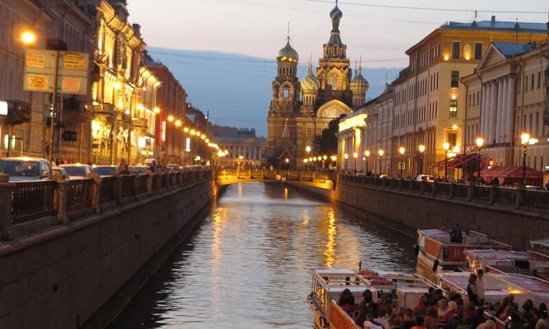 FELLİK FELLİK Rusya Resitali  5 GECE 6 GÜN