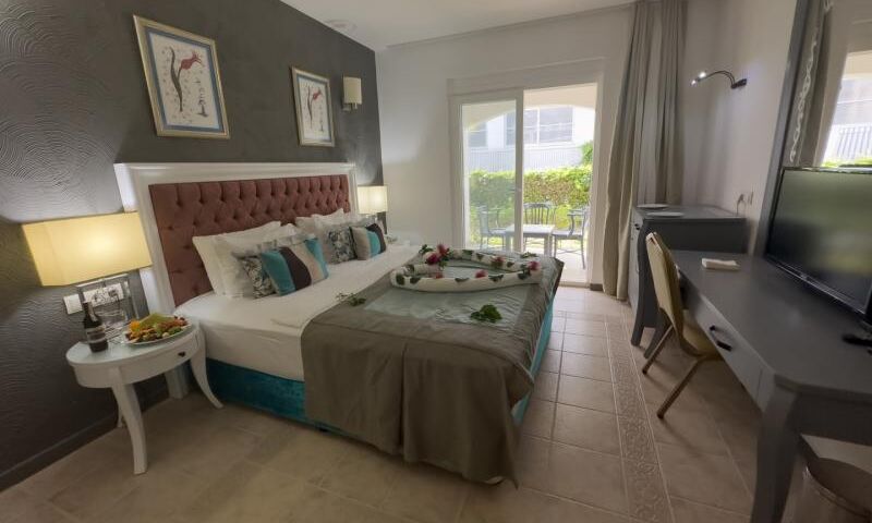 TİANA BEACH RESORT HOTEL 4 GECE 5 GÜN